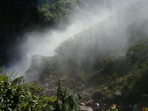 Cachoeira Casca D'Anta de 186m do Rio São Francisco na Serra da Canastra